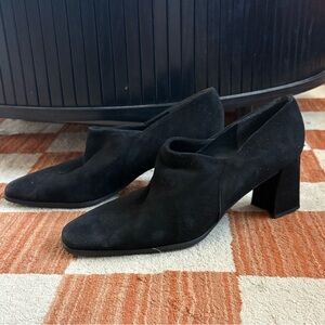 Stuart Weitzman suede pumps